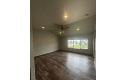 122 Wild Rose Ln, Solon, IA 52333