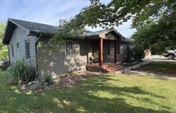 1105 Benton Street, Albany, MO 64402