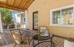 6220 Valley View Rd, Oakland, CA 94611