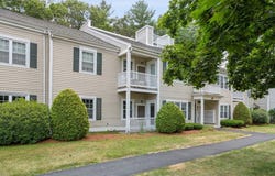 400 Brookside Dr, Andover, MA 01810