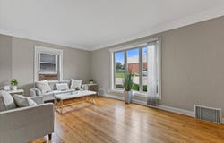 8609 W Lincoln Ave, West Allis, WI 53227