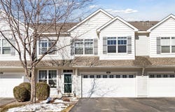 1948 Shamrock Place, Chaska, MN 55318