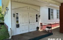 202 N Prairie Street, Jacksonville, IL 62650