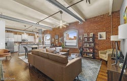 214 E 4th Street, Joplin, MO 64801