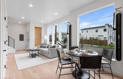 7185 SE Crystal Springs BLVD, Portland, OR 97206