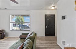 640 SW Nugget St, Mountain Home, ID 83647-5262