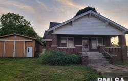 101 S 6TH Street, Murphysboro, IL 62966