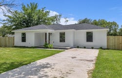1522 Travis Street, Bellmead, TX 76705