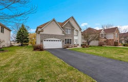 415 Mallard Point Drive, North Aurora, IL 60542