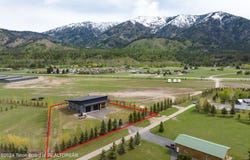 47 VILLAGE Lane, Alpine, WY 83128