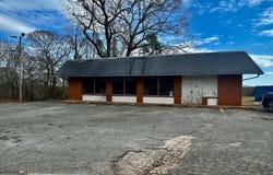 1686 Park Hill, Gainesville, GA 30501