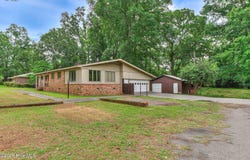 809 Woodside Drive, Johnston, SC 29832