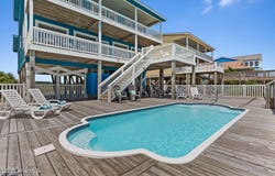 533 Ocean Boulevard W, Holden Beach, NC 28462