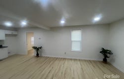 39 E White Street, Chester, SC 29706