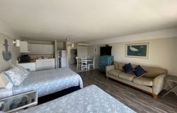 82 2nd St, Cedar Key, FL 32625