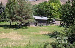 2614 N 3800 E, Hansen, ID 83334