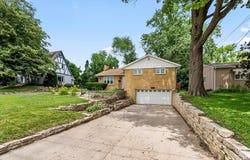 1119 W 12 Street, Cedar Falls, IA 50613