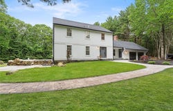 1575 MIDDLE Road, East Greenwich, RI 02818
