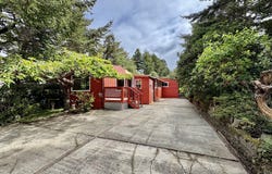 1600 RHODODENDRON DR, Florence, OR 97439