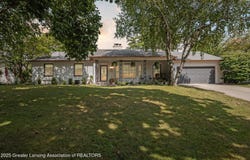1044 Shelter Lane, Lansing, MI 48912