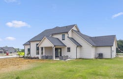 511 Caribou Crossing, Auburn, IN 46706