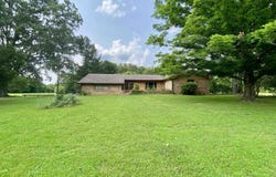 2096 Lee, Martin, TN 38237