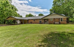 881 County Street 2938, Tuttle, OK 73089