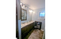 1310 Rosedale Street, Alma, MI 48801