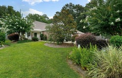313 Sweetwater Ln., Hattiesburg, MS 39402