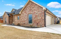 13111 Bentley Dr, Elgin, OK 73538