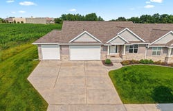 911 BARRONWOOD Drive, GREEN BAY, WI 54311