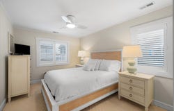 13 93rd, Stone Harbor, NJ 08247