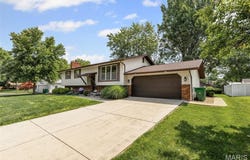 1304 Pinehurst Drive, O'Fallon, IL 62269