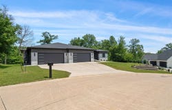 1509 SE Aspen Circle, CedarRapids, IA 52403