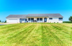 1700 W Scully Road, Dwight, IL 60420