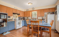 23 Riviera Drive N, Battle Creek, MI 49037