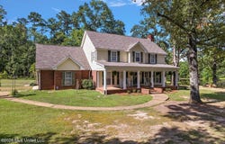 402 Springwood Circle, Terry, MS 39170