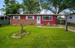 560 Falcon Drive, Florissant, MO 63031