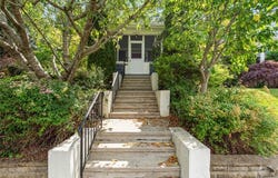 17 Blaisdell Avenue, Pawtucket, RI 02860