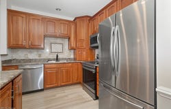 104 Pyrite Court, Berea, OH 44017