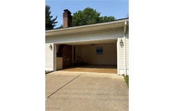 2102 Robinhood Drive, Wooster, OH 44691