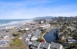 180 SE Highway 101 Unit #17, Lincoln City, OR 97367