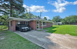 603 7th Street SE, Springhill, LA 71075