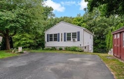 73 Eagle Dr, Douglas, MA 01516