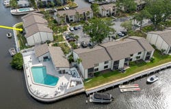 428 MOORINGS COVE DRIVE, TARPON SPRINGS, FL 34689