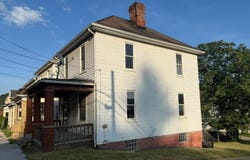 146 E College St, Canonsburg, PA 15317