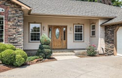 9303 Honeycrisp Ct, Yakima, WA 98903