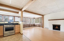 3321 Mishawaka Avenue, South Bend, IN 46615-2336