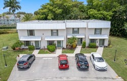 151 Cypress, NAPLES, FL 34110