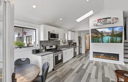 19609 NE Marine Dr, Portland, OR 97230